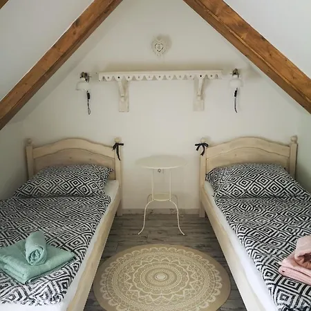 Velelak * ולנצה